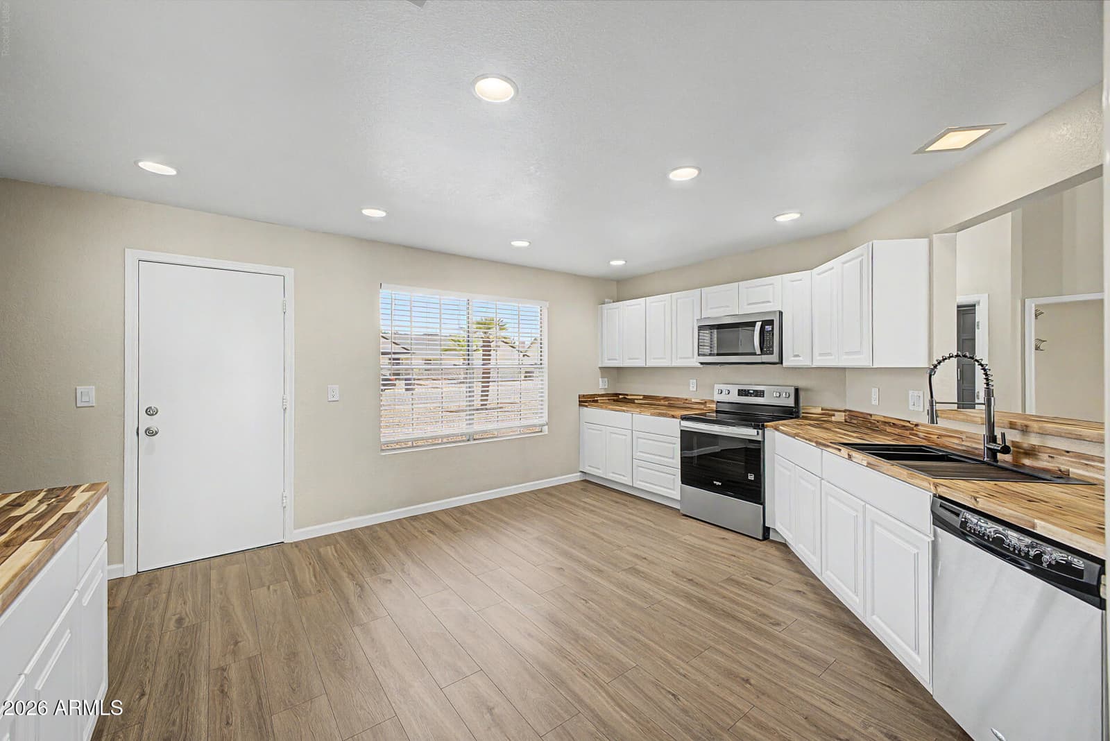 3612 W Fairview Lane, Chandler, AZ 85226 — photo 11 of 35