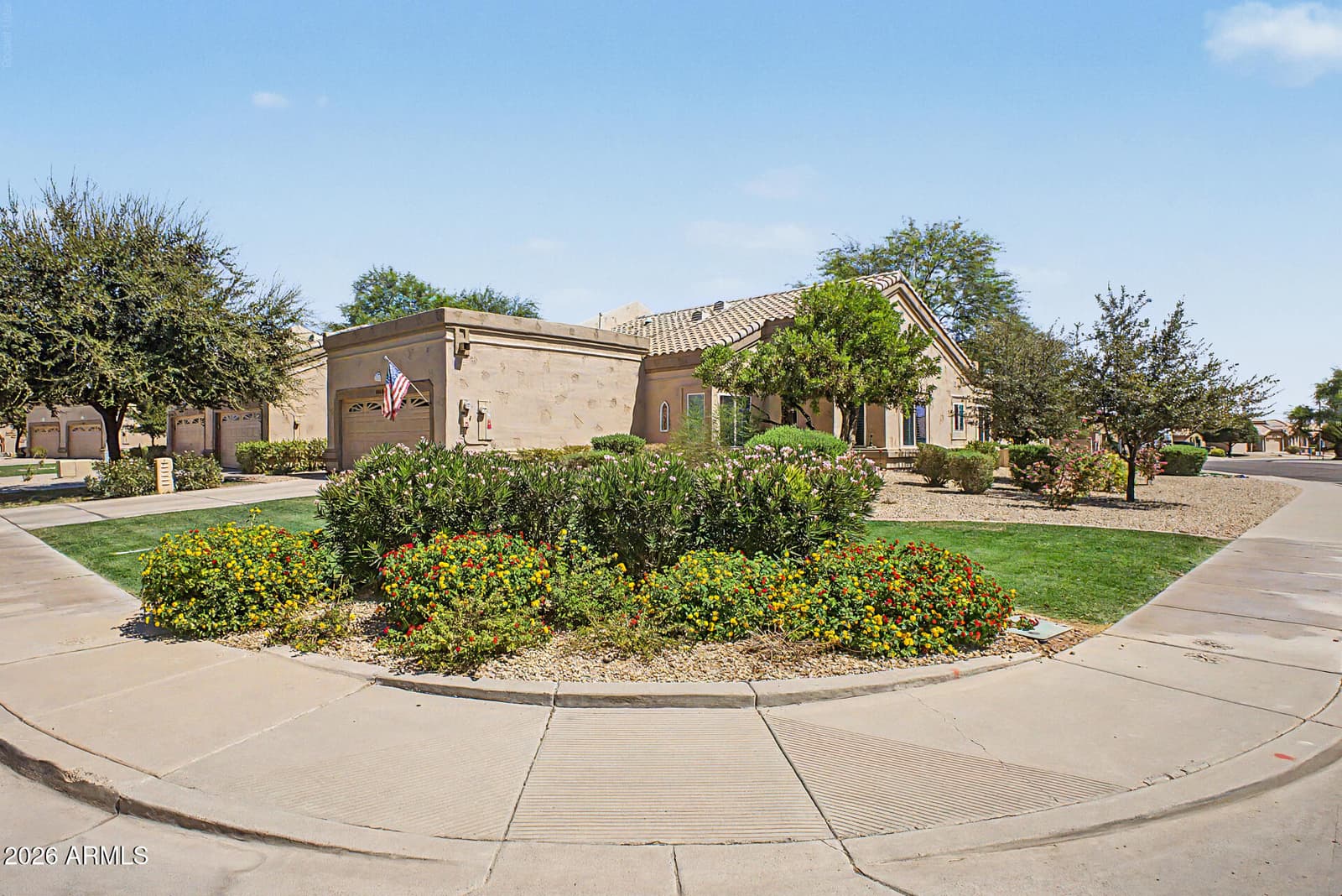 8341 W Wescott Drive, Peoria, AZ 85382 — photo 5 of 37
