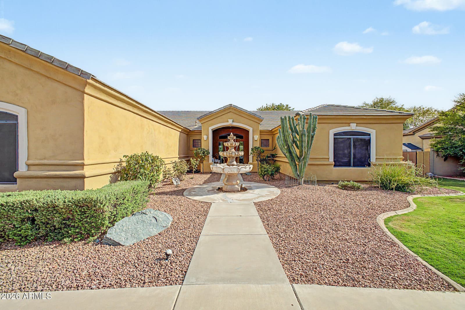 2089 E Park Avenue, Gilbert, AZ 85234 — photo 5 of 60