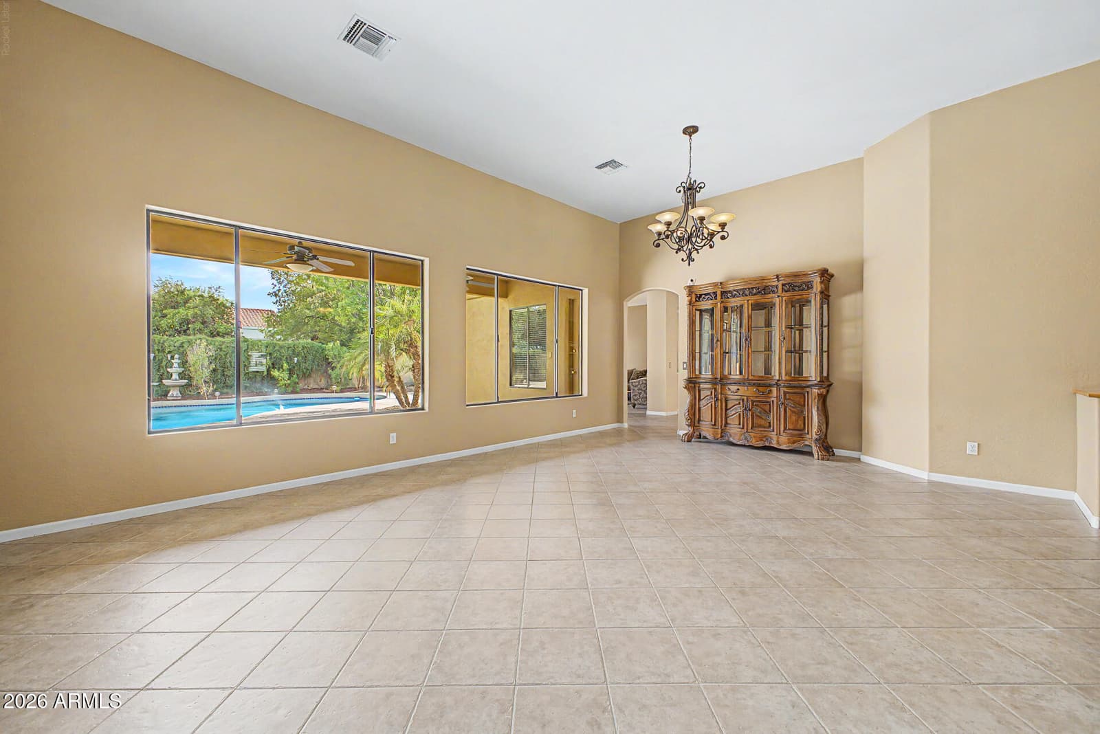 2089 E Park Avenue, Gilbert, AZ 85234 — photo 9 of 60
