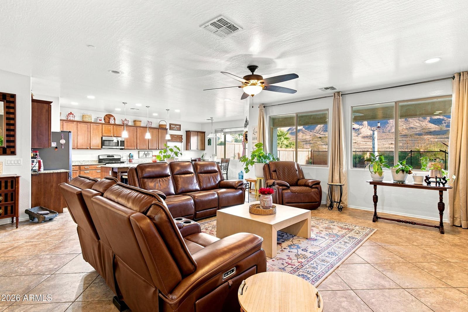 2429 W Hayduk Road, Phoenix, AZ 85041 — photo 7 of 33