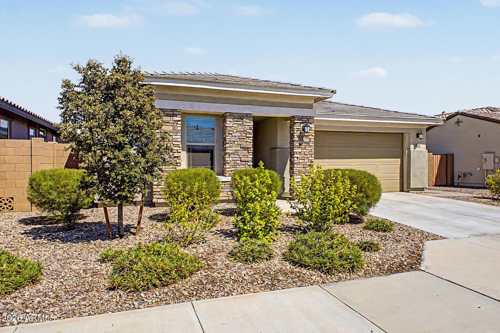 537 S Pheasant Drive, Gilbert, AZ 85296 — photo 6 of 39