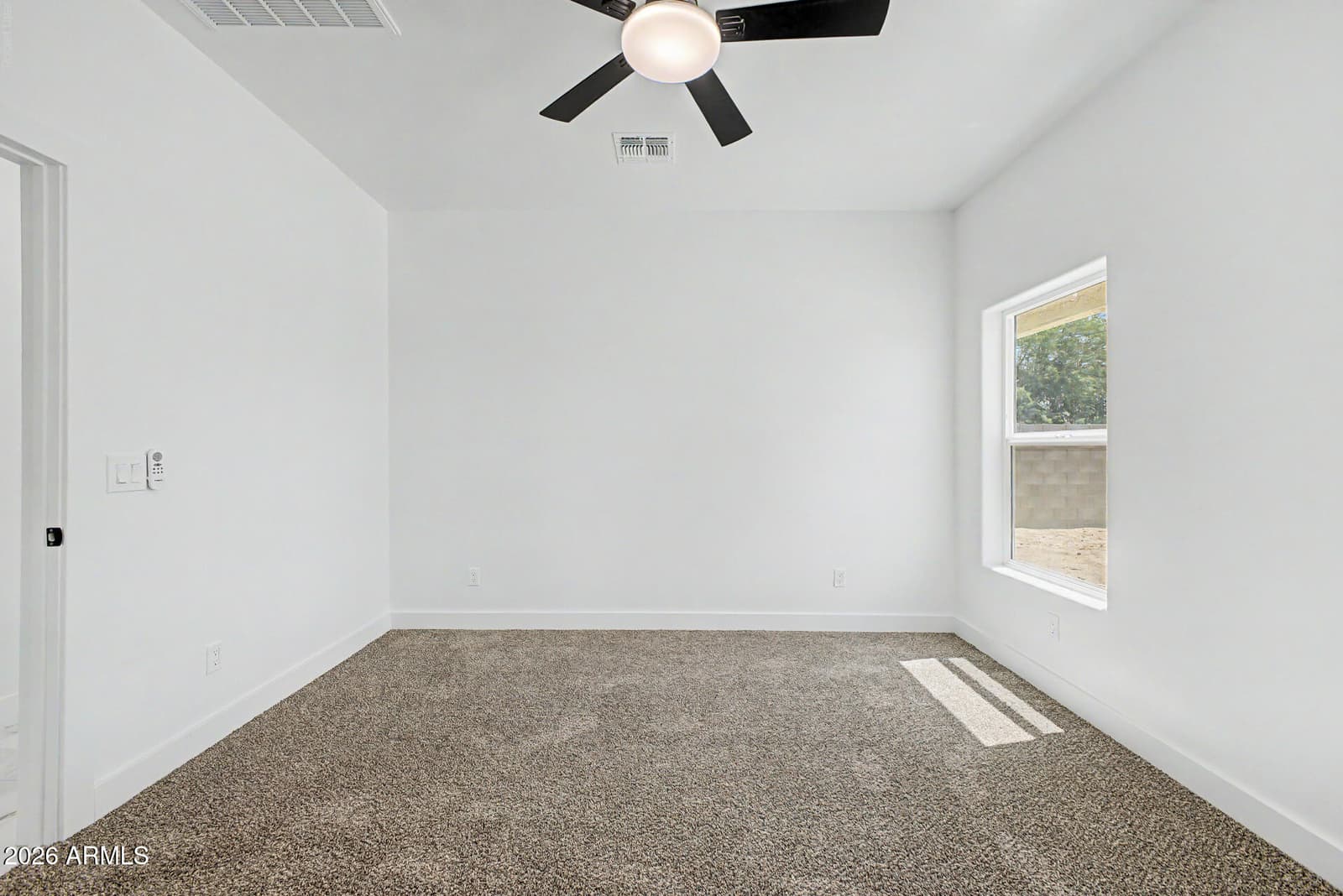 3235 W Vaquero Drive, Eloy, AZ 85131 — photo 10 of 28