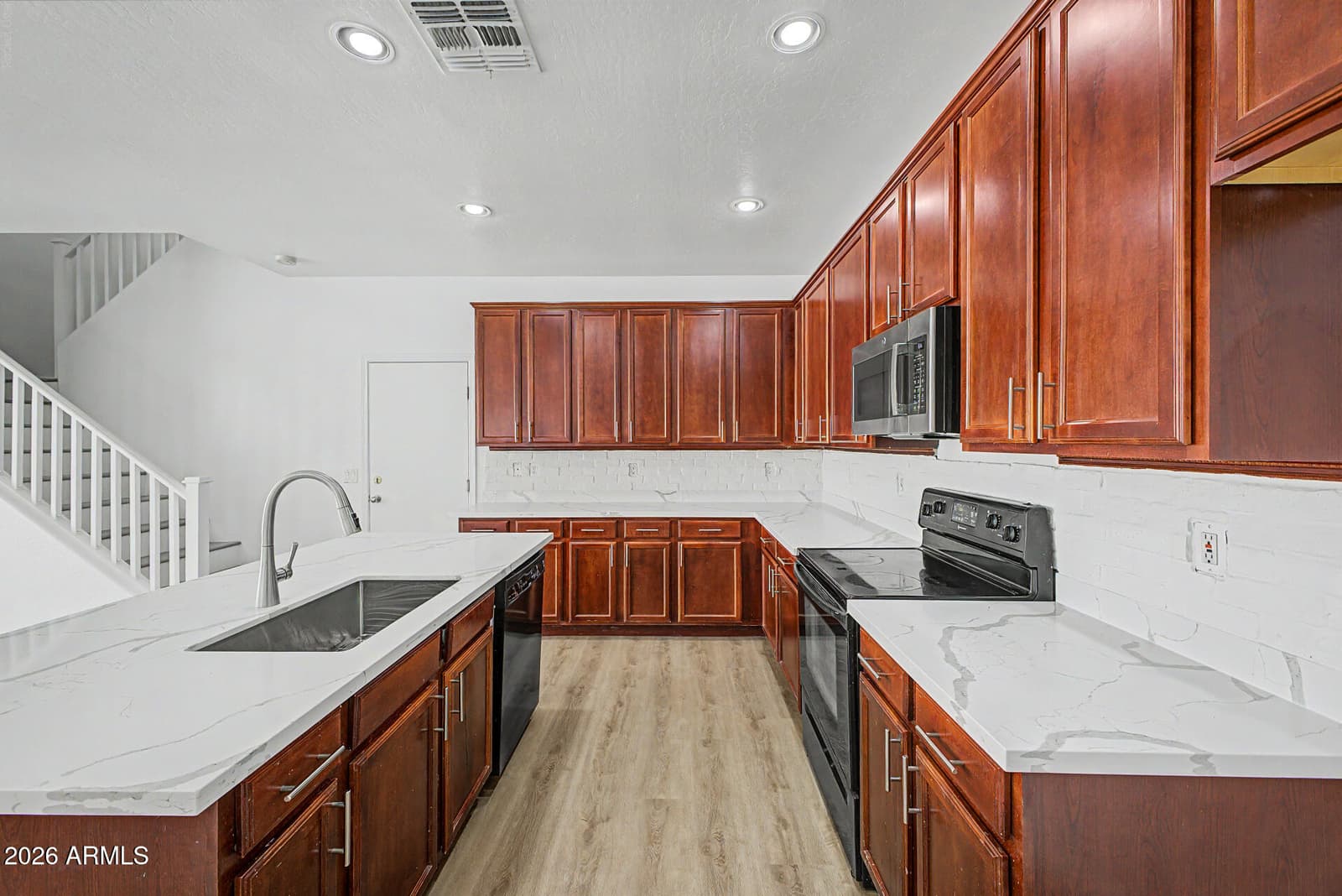 3837 E Kent Avenue, Gilbert, AZ 85296 — photo 3 of 32