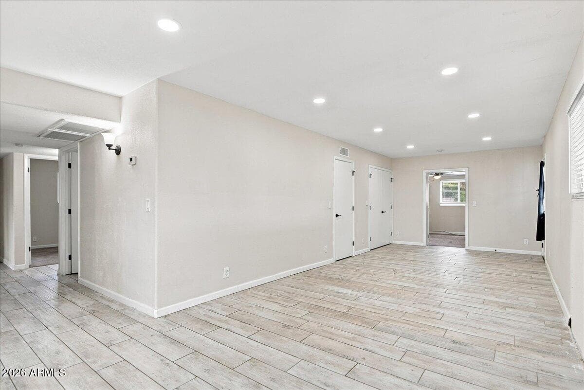 453 W McLellan Road, Mesa, AZ 85201 — photo 11 of 33