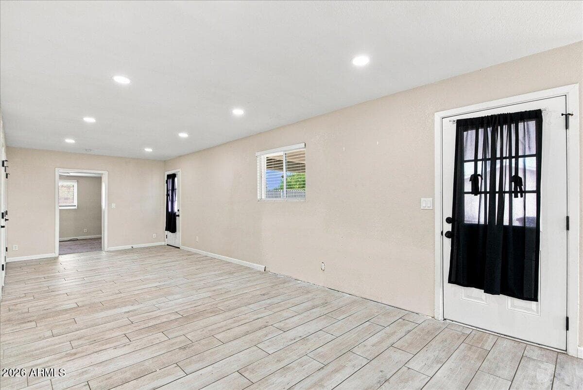 453 W McLellan Road, Mesa, AZ 85201 — photo 12 of 33
