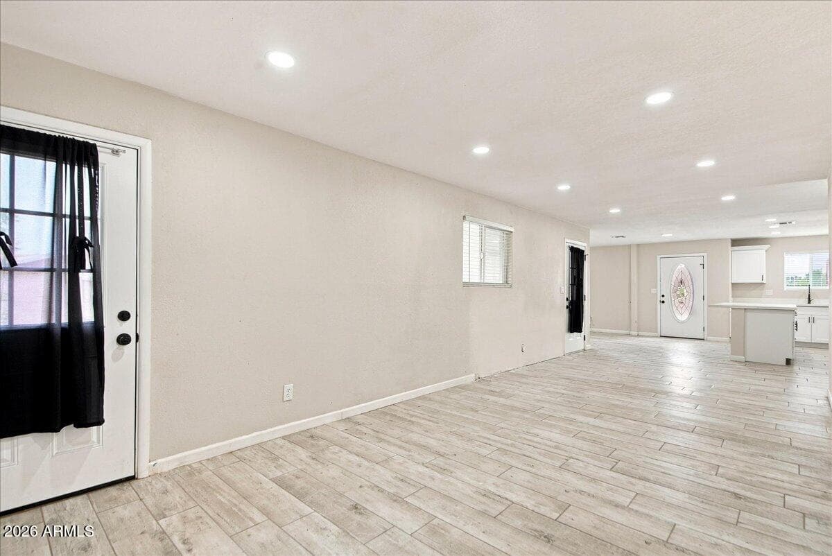 453 W McLellan Road, Mesa, AZ 85201 — photo 13 of 33