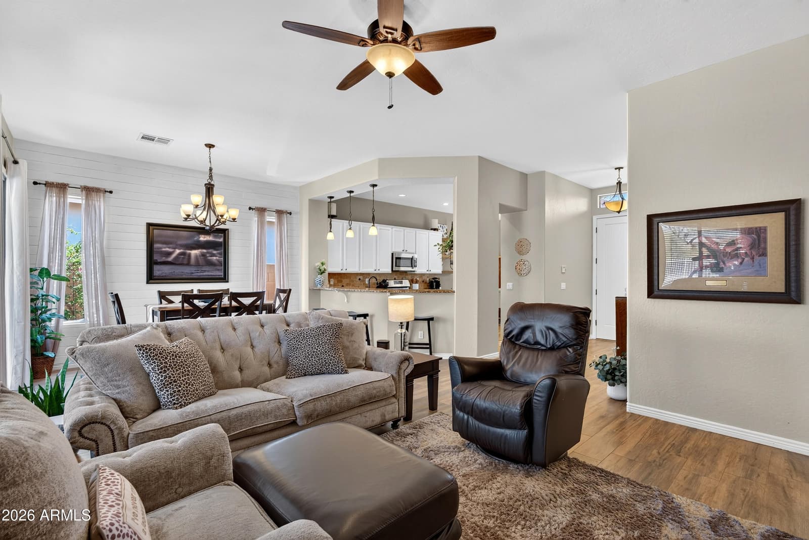 5016 E Robin Lane, Phoenix, AZ 85054 — photo 8 of 46
