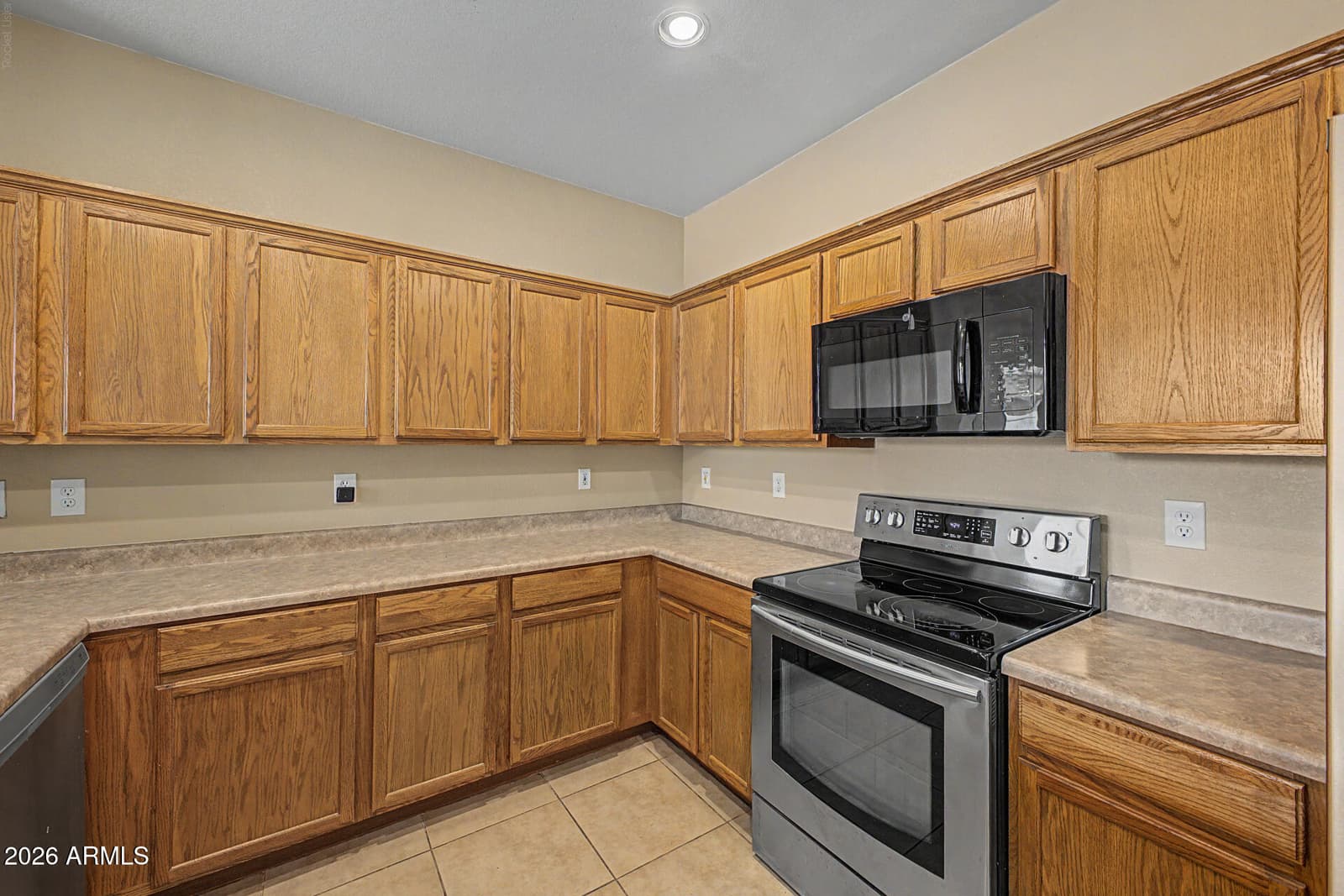 3891 E Kent Avenue, Gilbert, AZ 85296 — photo 10 of 34