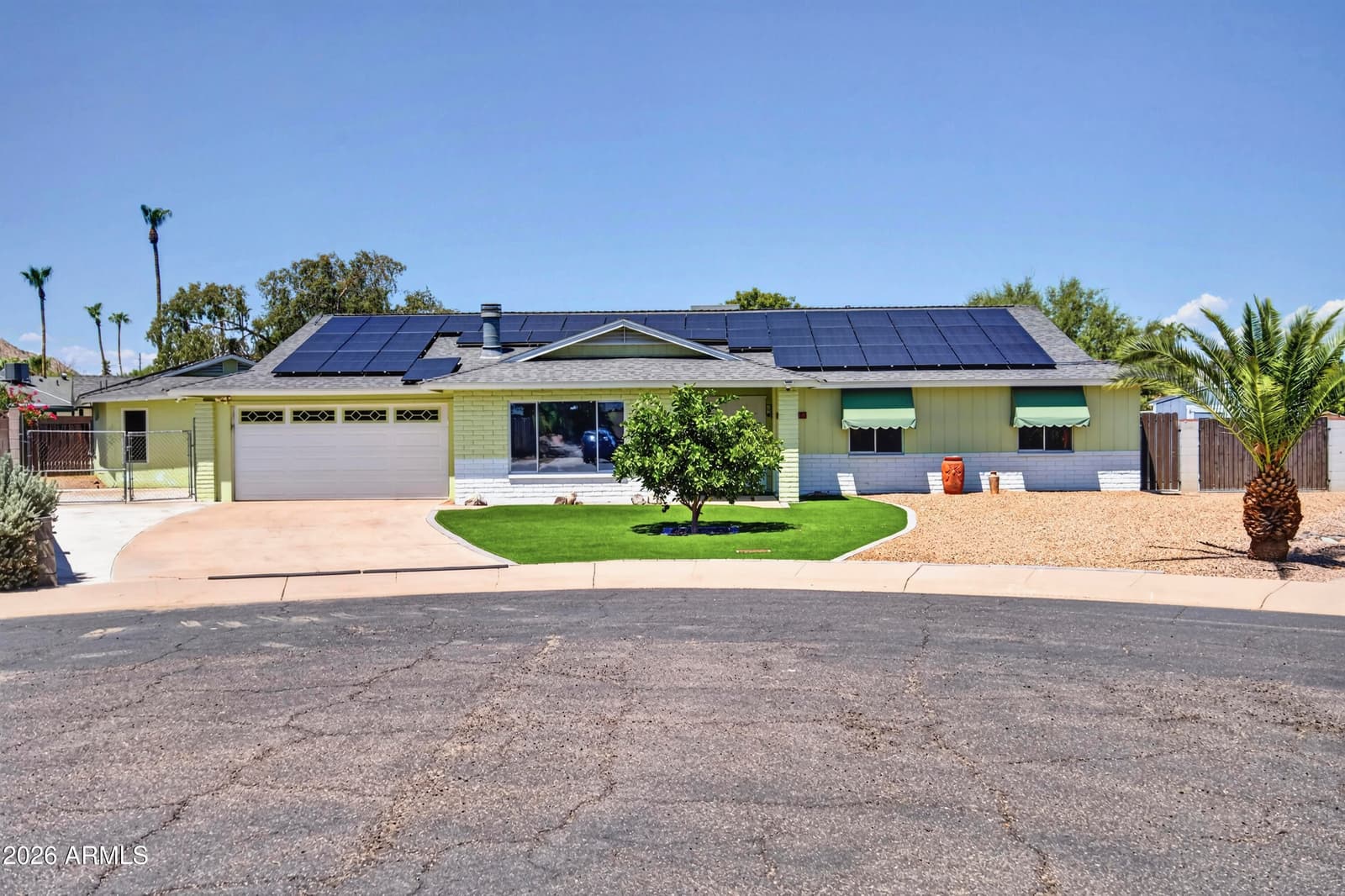 10250 N 26th Place, Phoenix, AZ 85028 — photo 1 of 55
