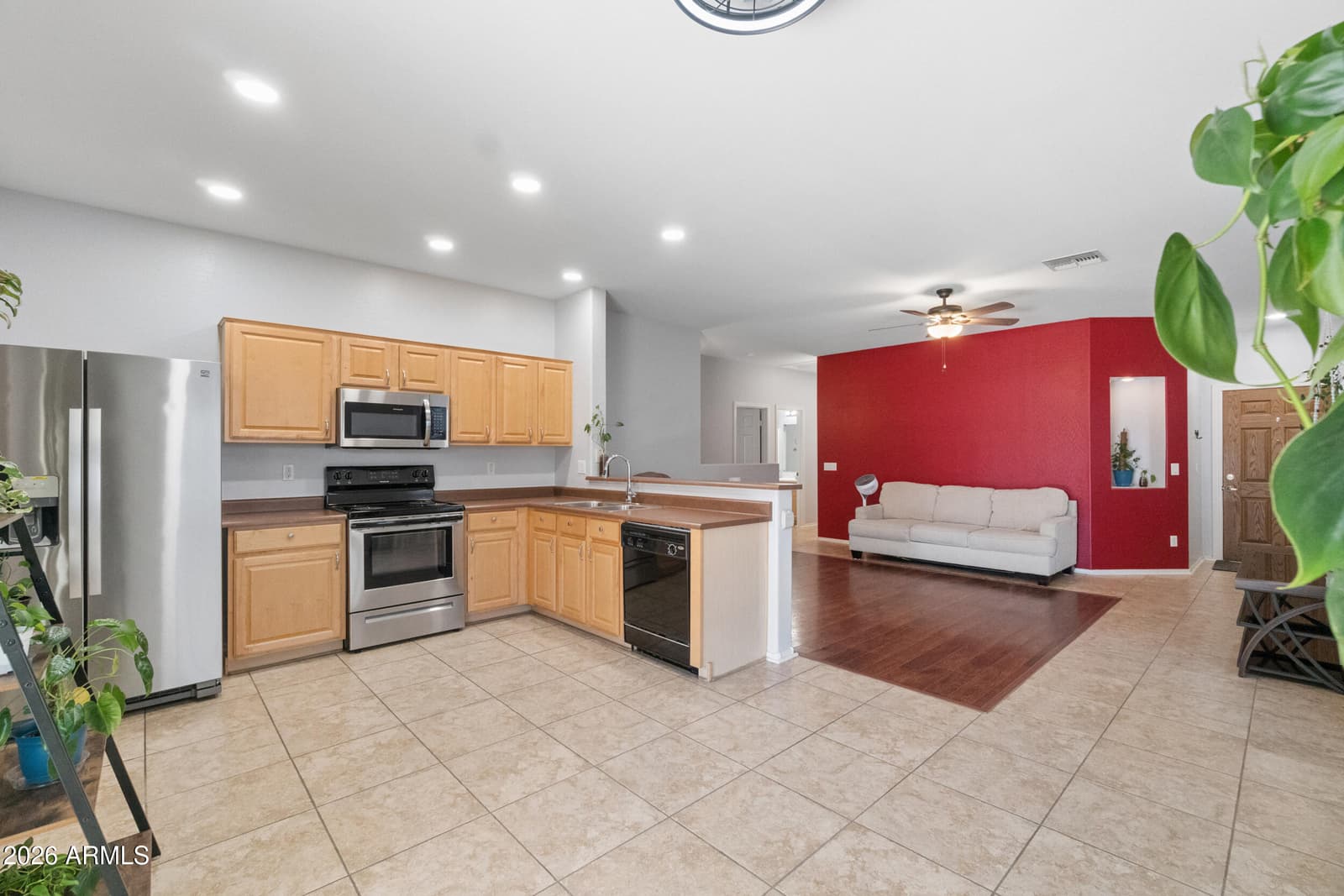 41326 N Parker Lane, Phoenix, AZ 85086 — photo 7 of 33