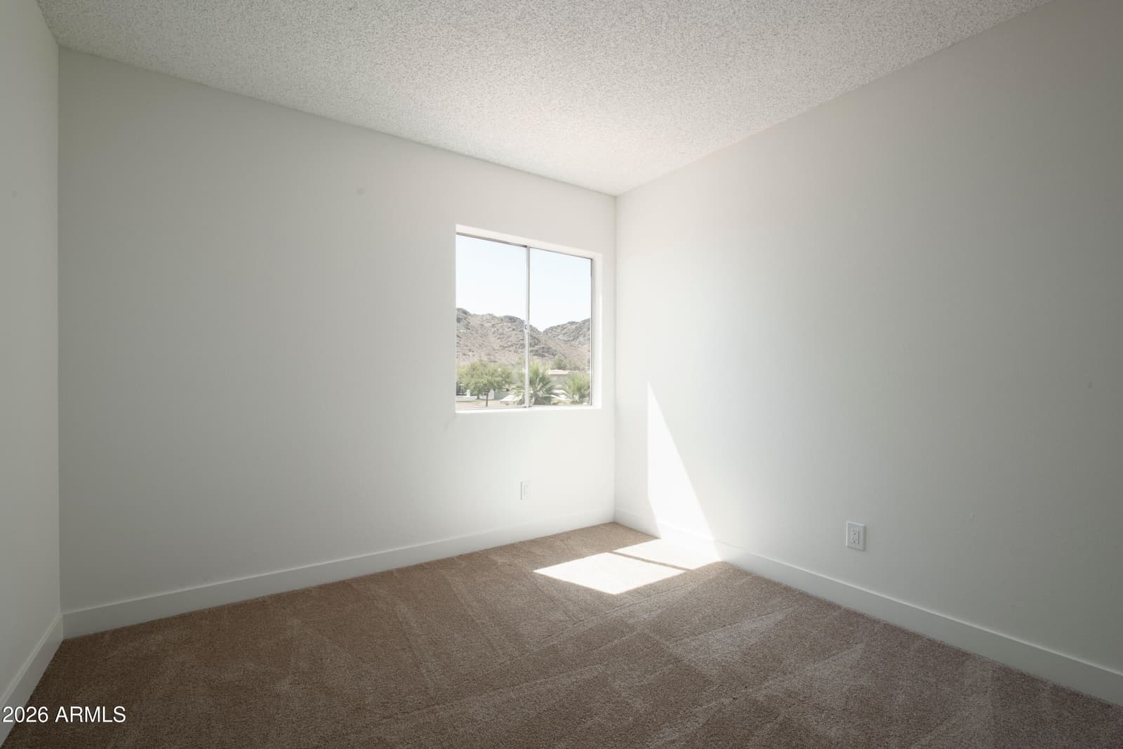 10201 N 8th Place A, Phoenix, AZ 85020 — photo 12 of 15