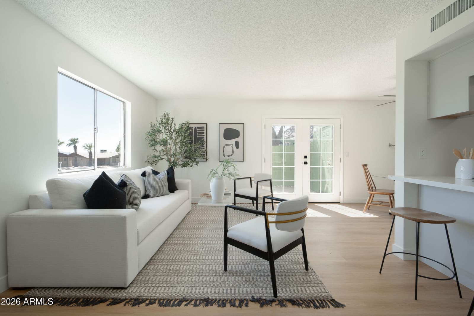 10201 N 8th Place A, Phoenix, AZ 85020 — photo 1 of 15