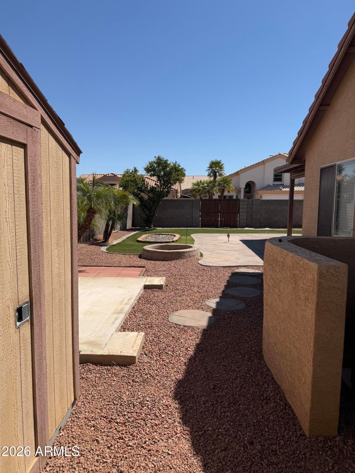 2443 S Lennox, Mesa, AZ 85209 — photo 2 of 10