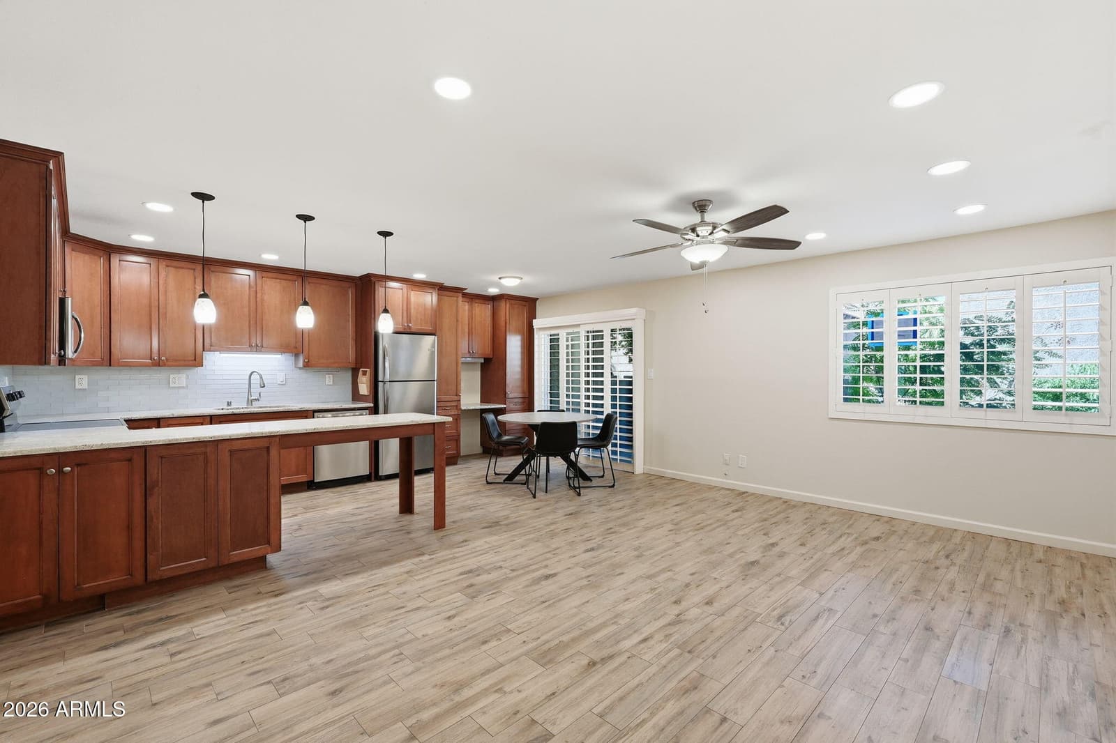 5525 E Thomas Road C2, Phoenix, AZ 85018 — photo 4 of 26
