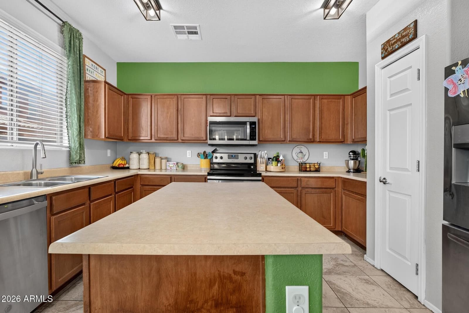 3921 E Morelos Street, Gilbert, AZ 85295 — photo 15 of 40