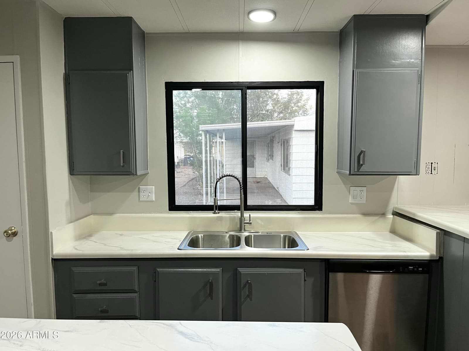 303 E South Mountain Avenue 91, Phoenix, AZ 85042 — photo 12 of 24