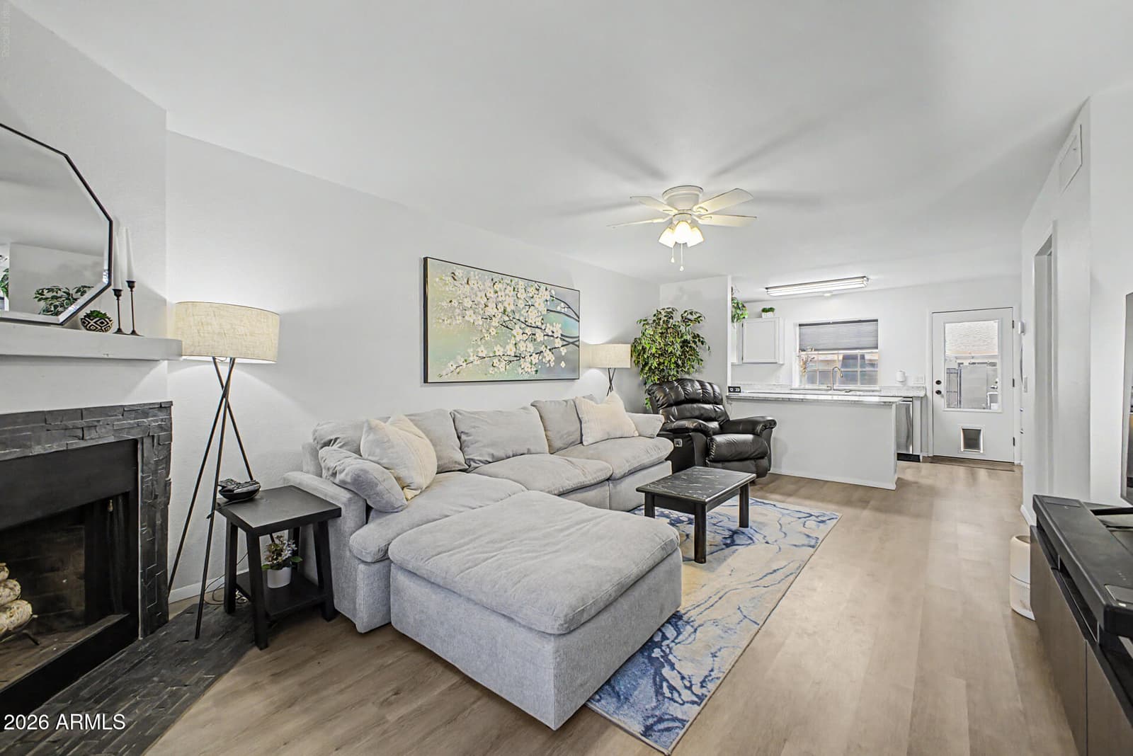 8111 W Wacker Road 32, Peoria, AZ 85381 — photo 5 of 31