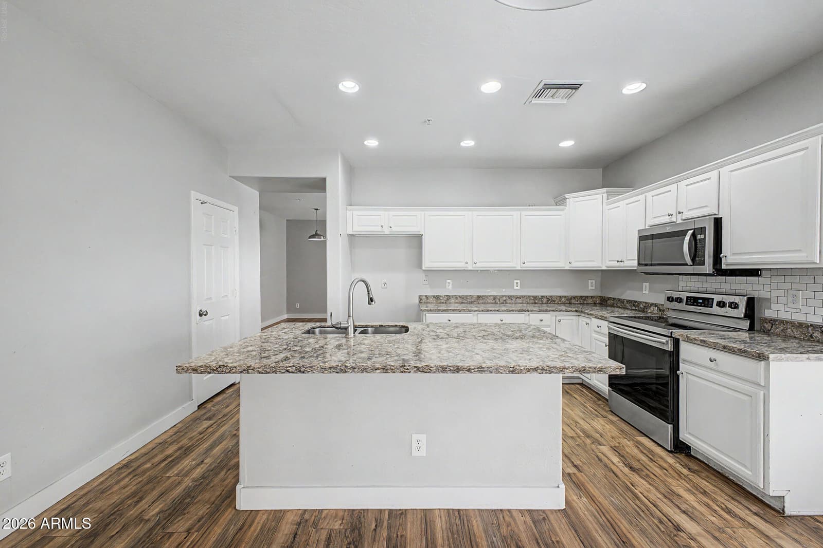 6520 W Range Mule Drive, Phoenix, AZ 85083 — photo 14 of 36