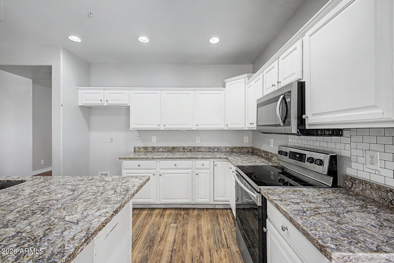 6520 W Range Mule Drive, Phoenix, AZ 85083 — photo 15 of 36