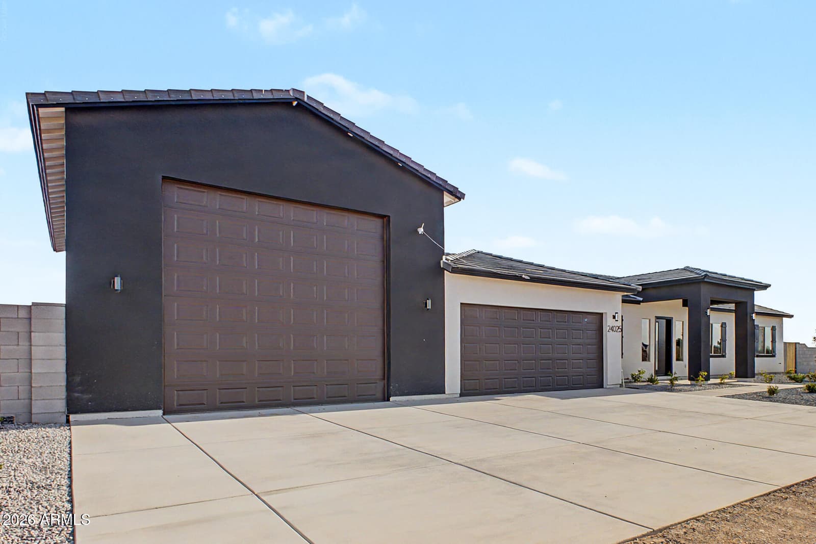24025 W Beacon Lane, Wittmann, AZ 85361 — photo 12 of 63
