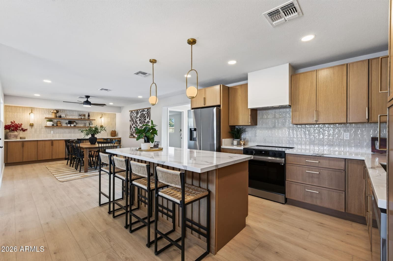 6807 E PORTLAND Street, Scottsdale, AZ 85257
