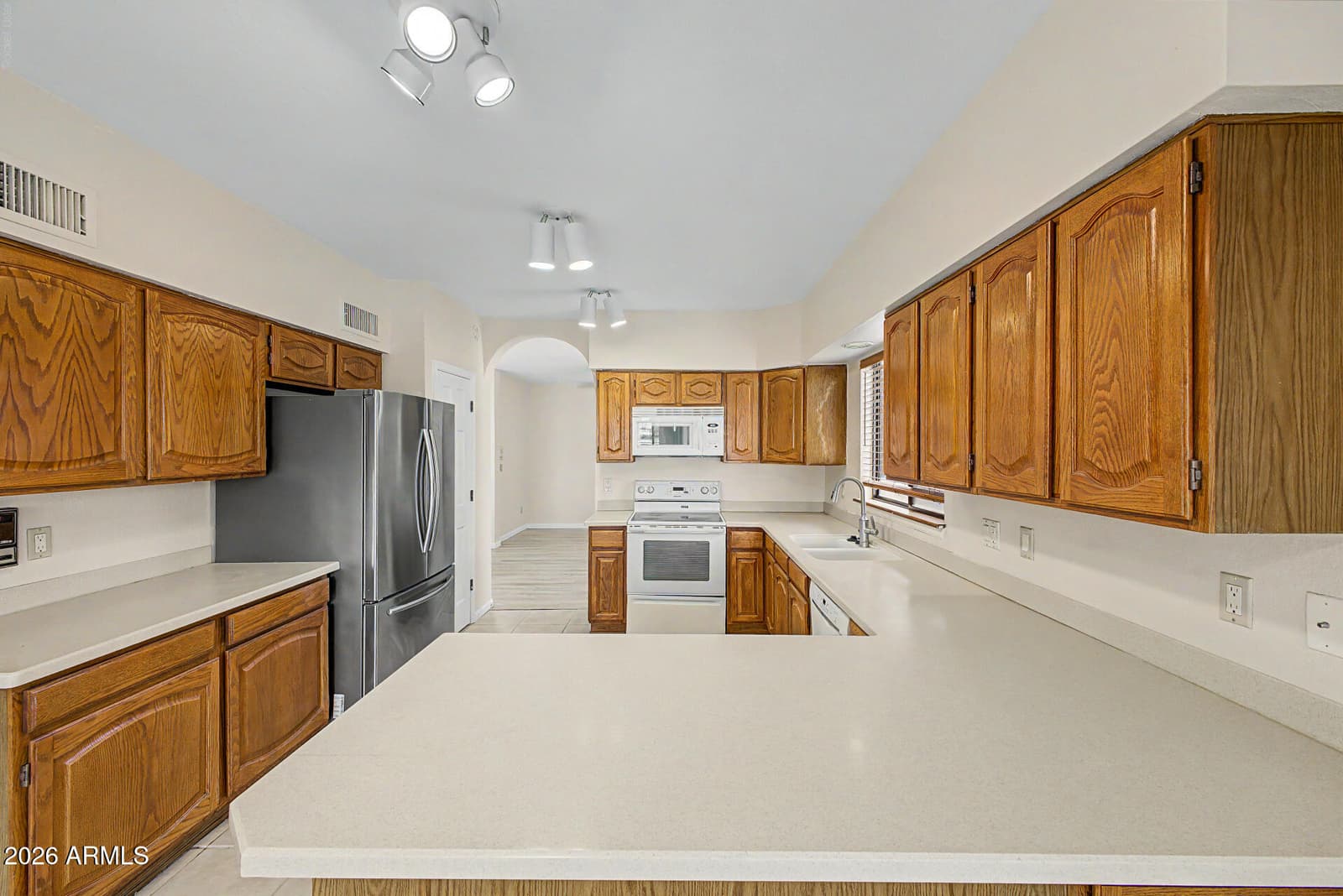 15643 N 50th Street, Scottsdale, AZ 85254 — photo 9 of 33