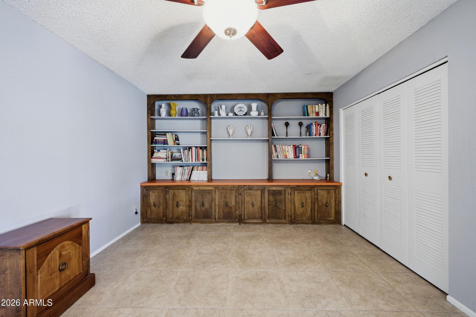 4806 S Kachina Drive, Tempe, AZ 85282 — photo 11 of 32