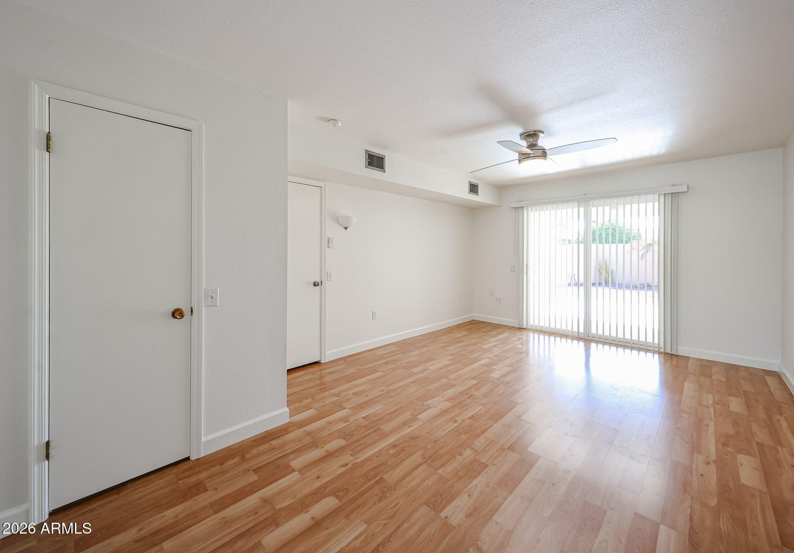 10833 W Santa Fe Drive, Sun City, AZ 85351 — photo 4 of 34