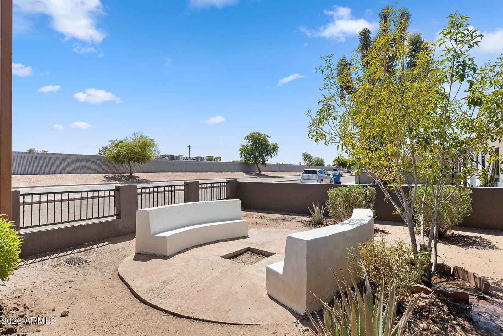 1012 S Price Road, Tempe, AZ 85281 — photo 8 of 50