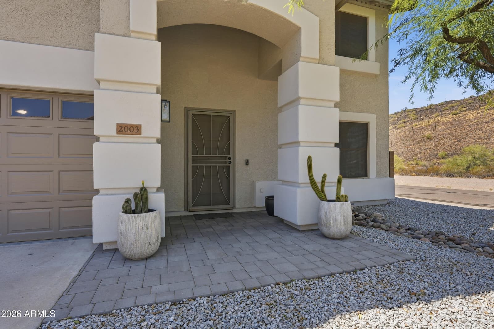 2003 E Mariposa Grande Avenue, Phoenix, AZ 85024 — photo 5 of 57