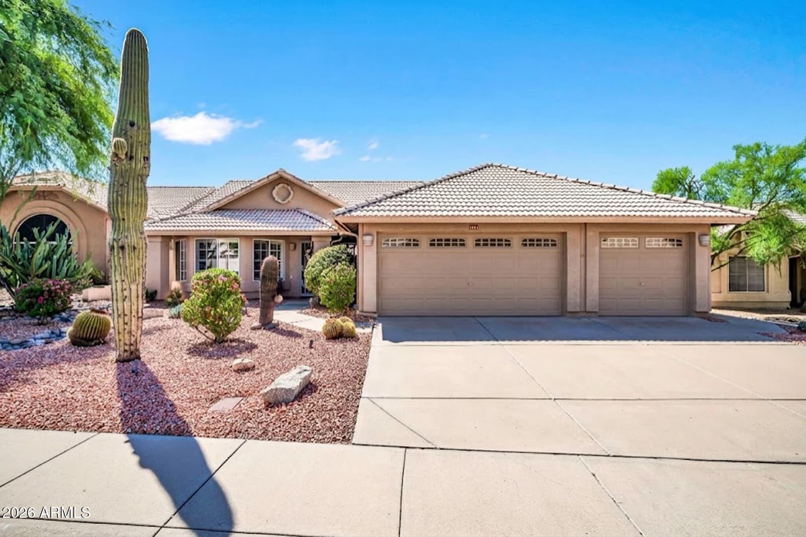 4231 E Montgomery Road, Cave Creek, AZ 85331 — photo 3 of 46