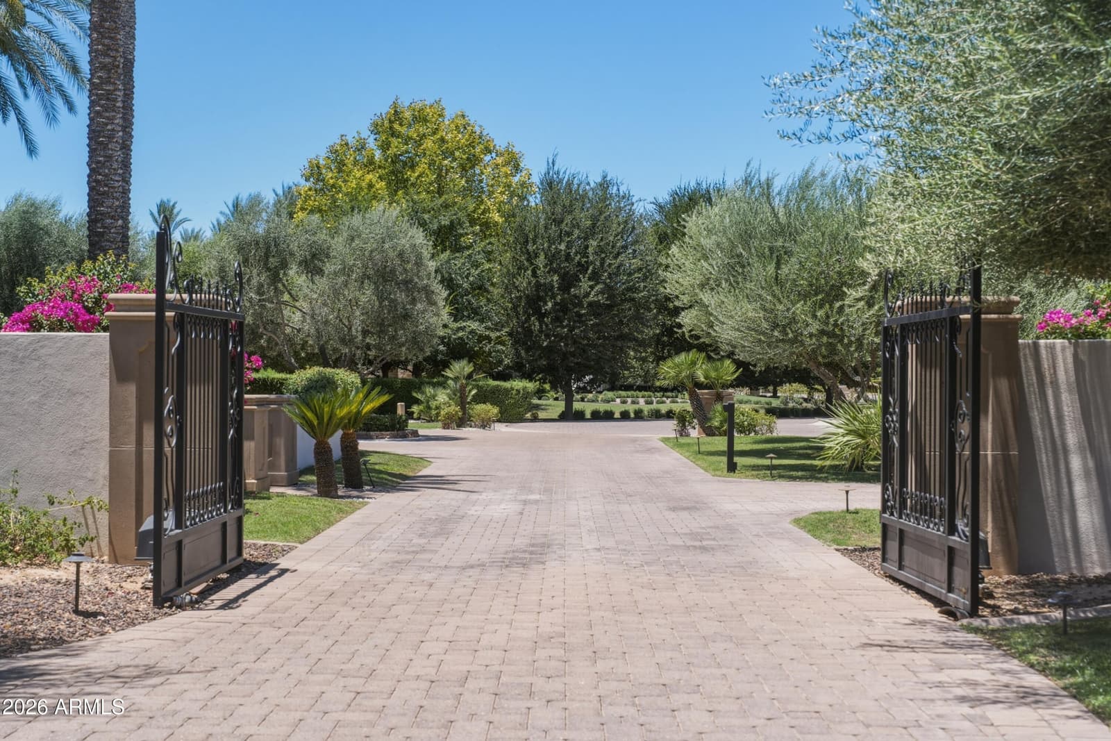 6385 E Royal Palm Road, Paradise Valley, AZ 85253 — photo 9 of 69