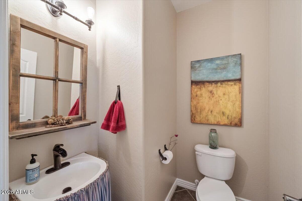1386 S Pecan Street, Gilbert, AZ 85296 — photo 13 of 40