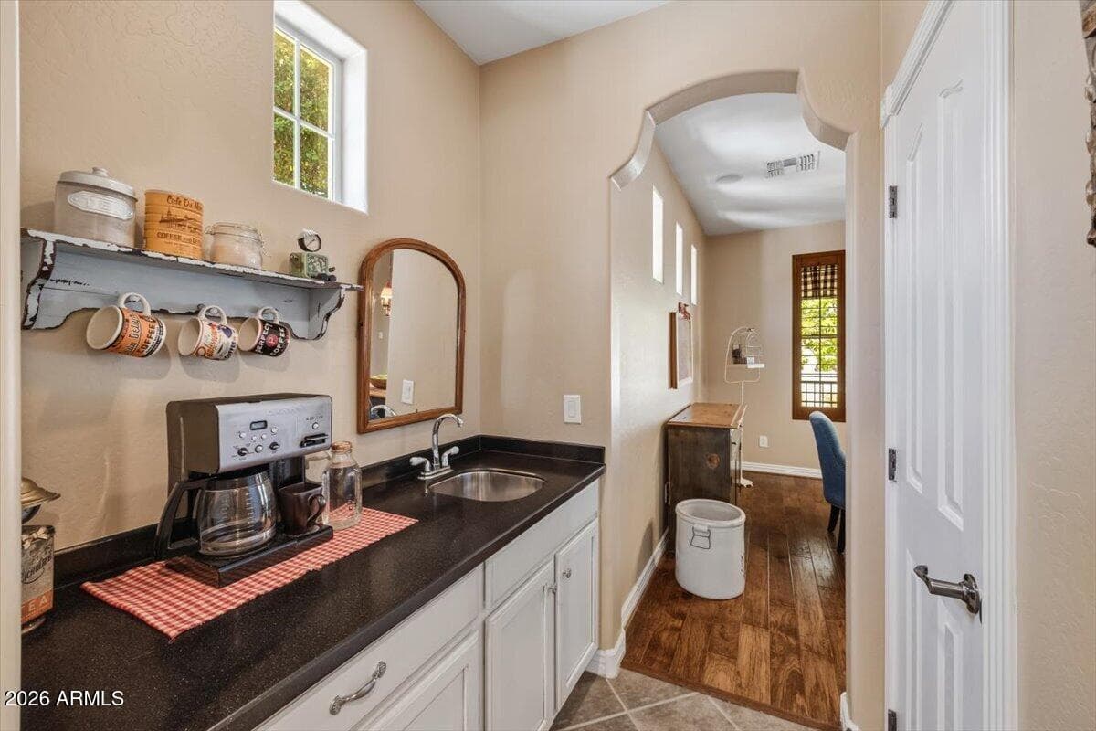 1386 S Pecan Street, Gilbert, AZ 85296 — photo 15 of 40