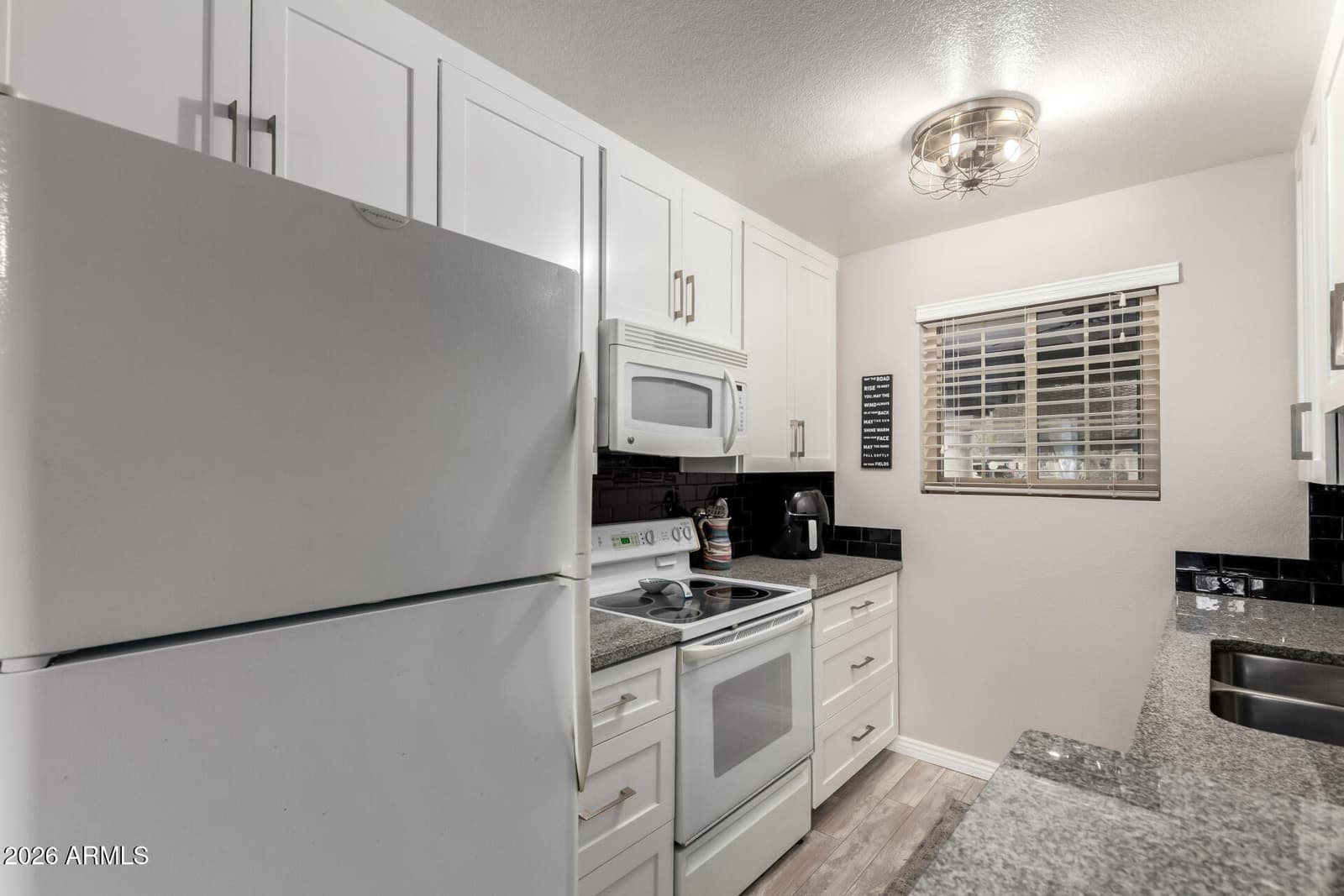 8140 N 107th Avenue 112, Peoria, AZ 85345 — photo 12 of 32