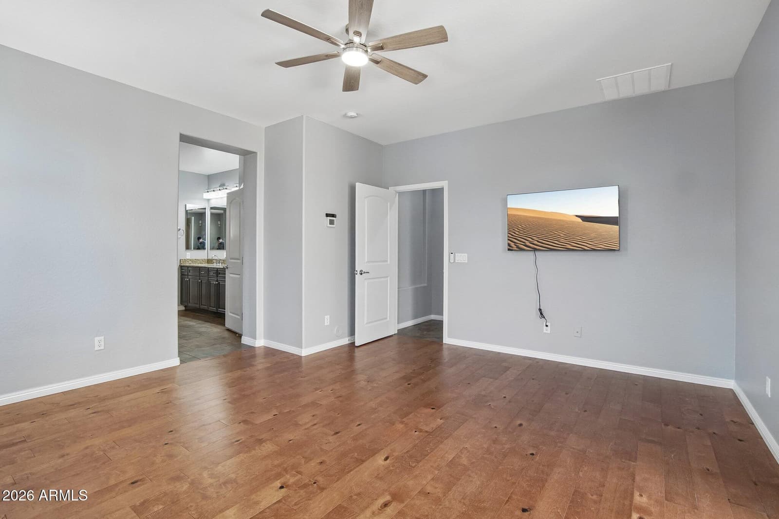3866 E Cat Balue Drive, Phoenix, AZ 85050 — photo 15 of 41