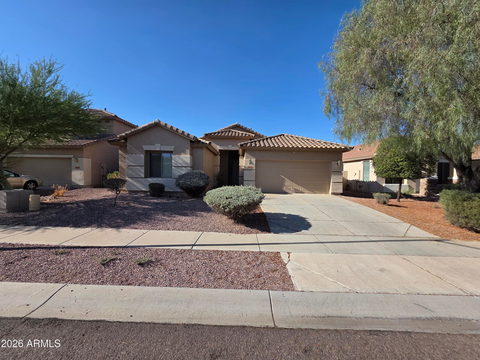 16882 W Tonbridge Street, Surprise, AZ 85374 — photo 2 of 25