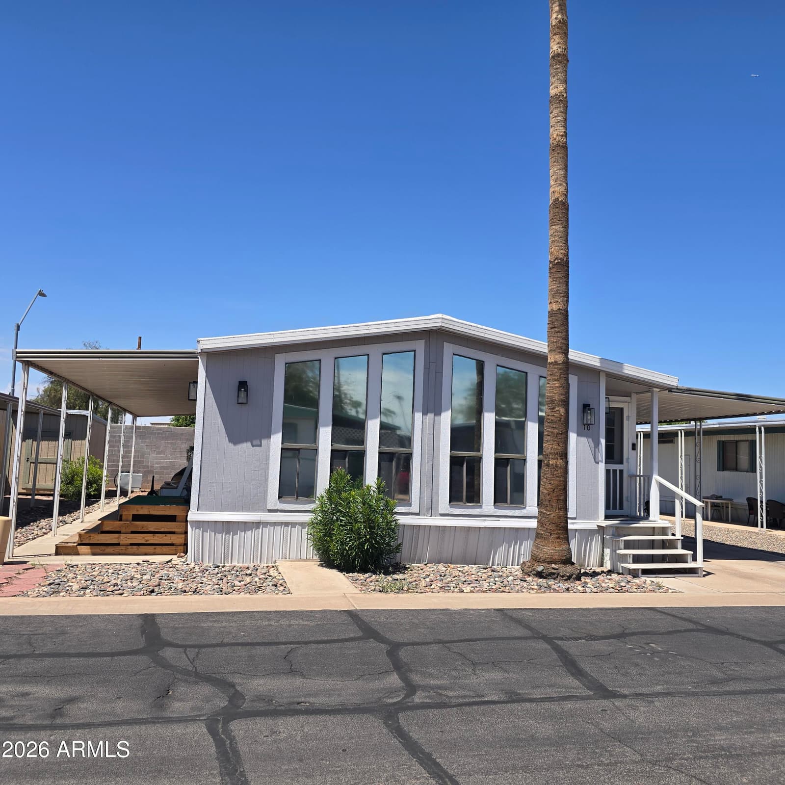 8401 N 67th Avenue 10, Glendale, AZ 85302 — photo 1 of 15