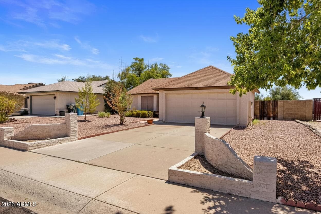 3411 W Irma Lane, Phoenix, AZ 85027 — photo 3 of 19