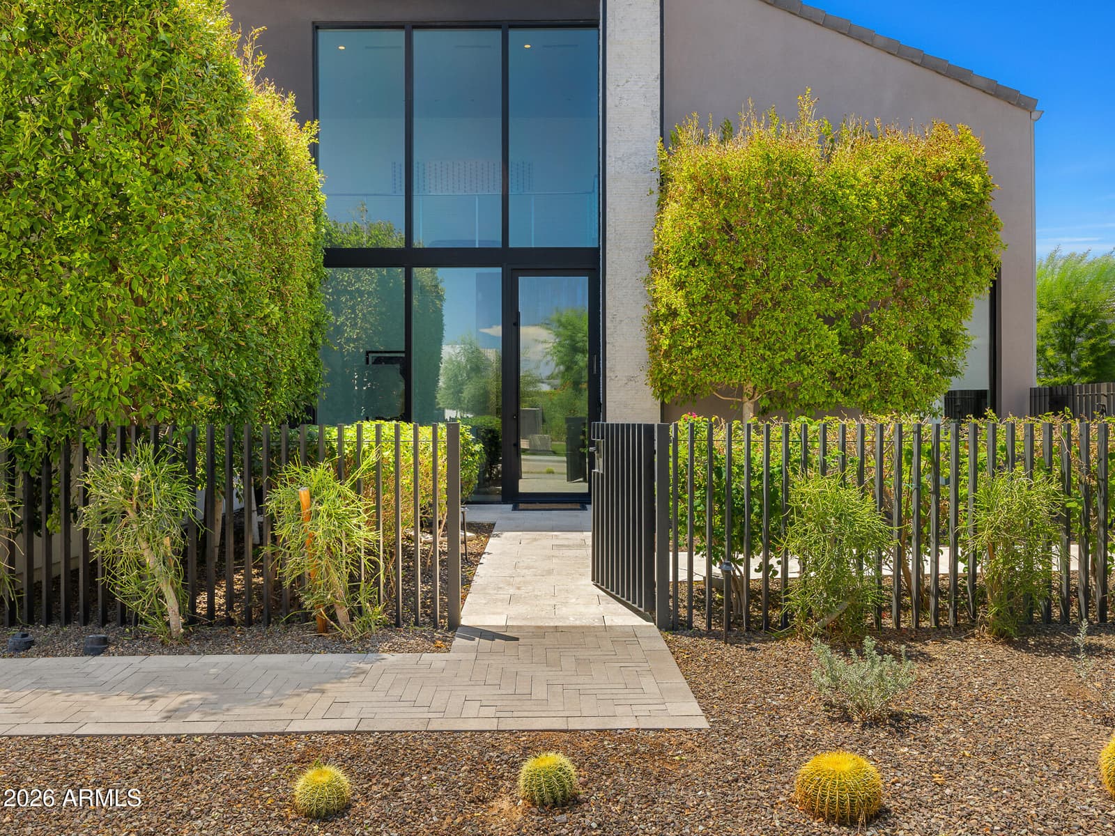6917 E Cactus Wren Road, Paradise Valley, AZ 85253 — photo 3 of 37