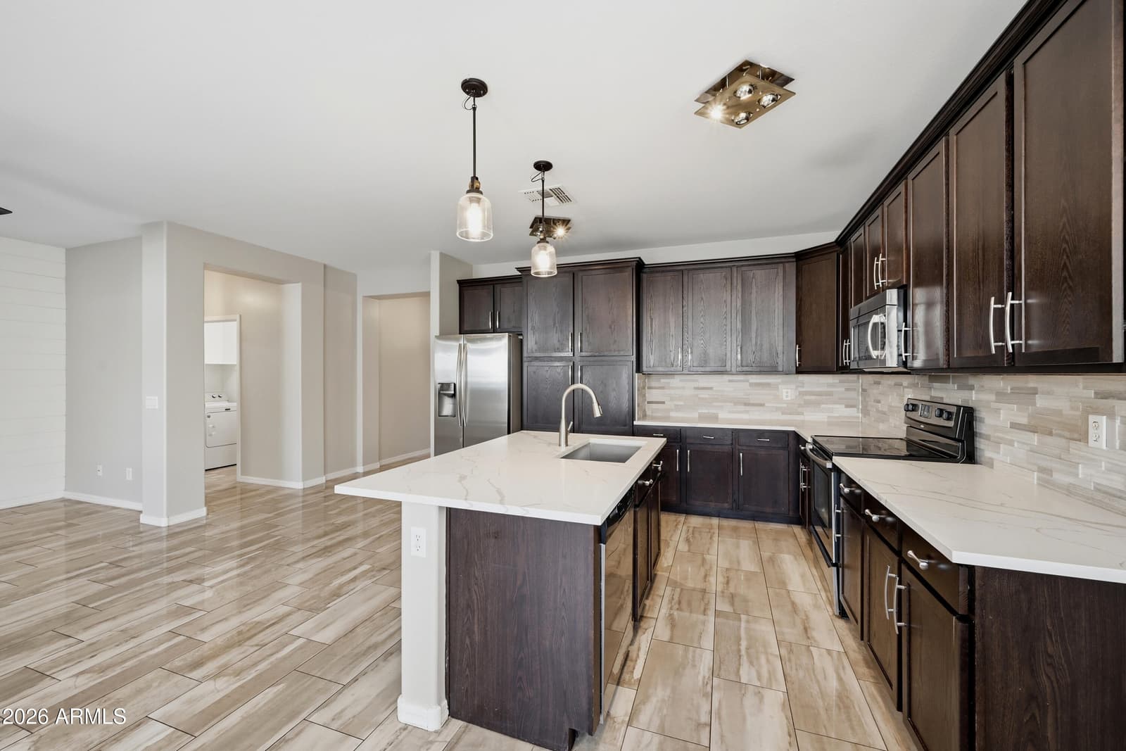 7505 S 27th Way, Phoenix, AZ 85042 — photo 11 of 37