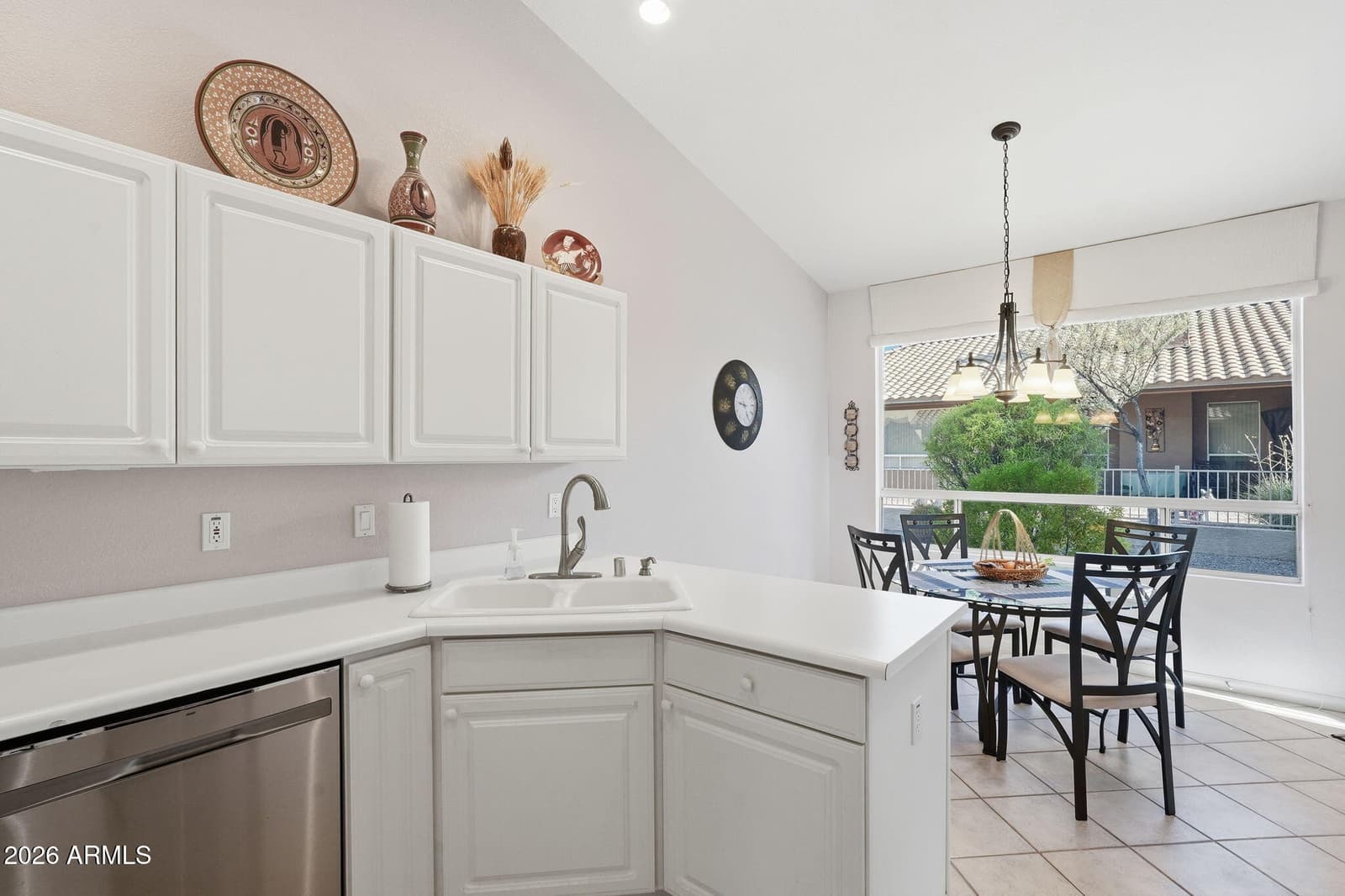 8527 E Saguaro Blossom Road, Gold Canyon, AZ 85118 — photo 11 of 45