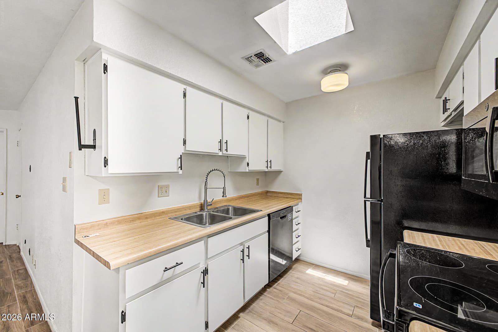 20236 N 6th Drive 6, Phoenix, AZ 85027 — photo 11 of 26