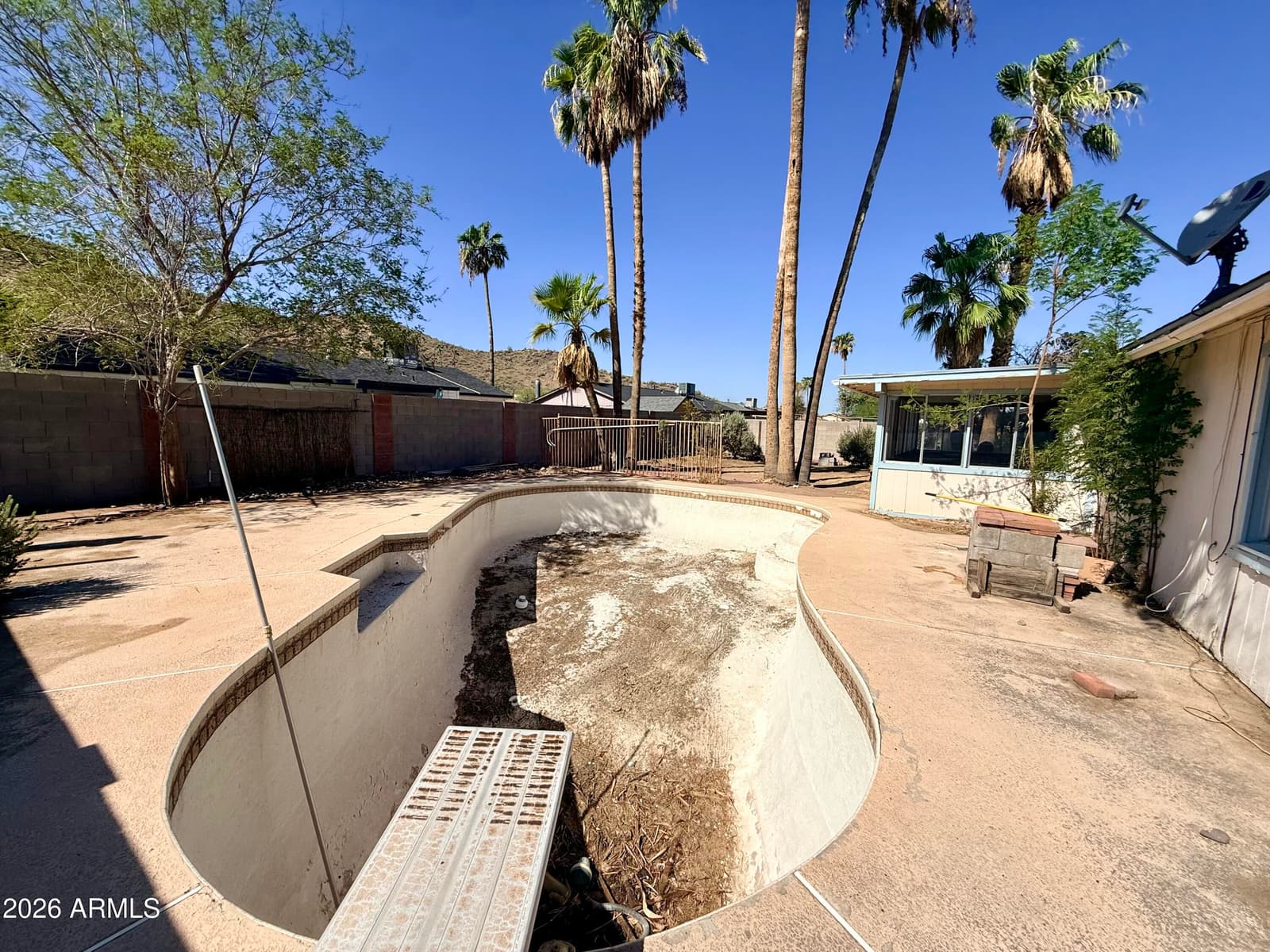 1543 W Surrey Avenue, Phoenix, AZ 85029 — photo 14 of 16