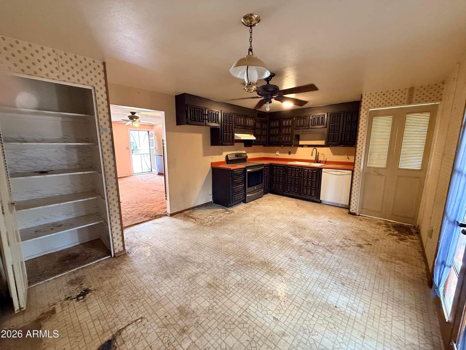 1543 W Surrey Avenue, Phoenix, AZ 85029 — photo 5 of 16