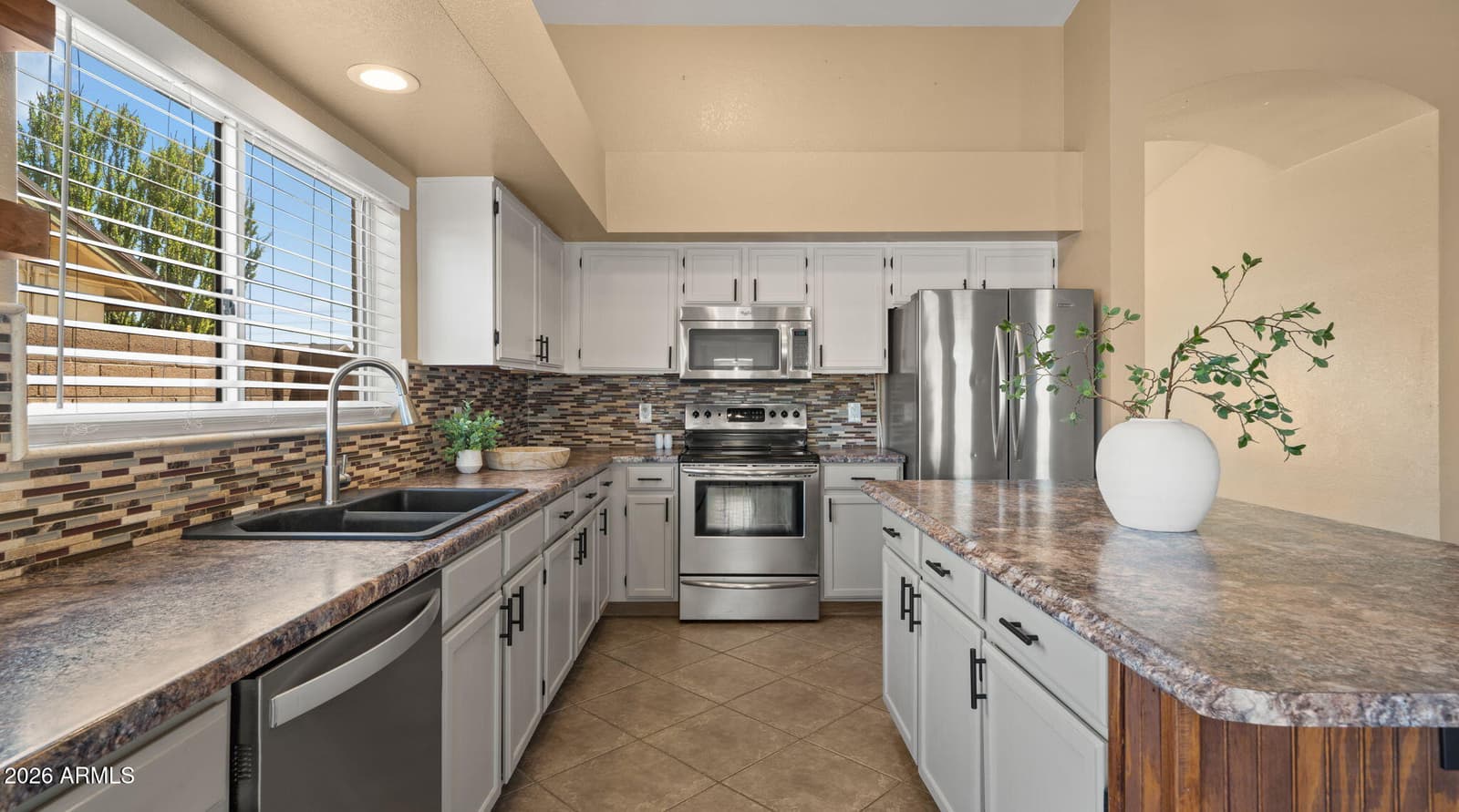 8434 W Dreyfus Drive, Peoria, AZ 85381 — photo 15 of 42