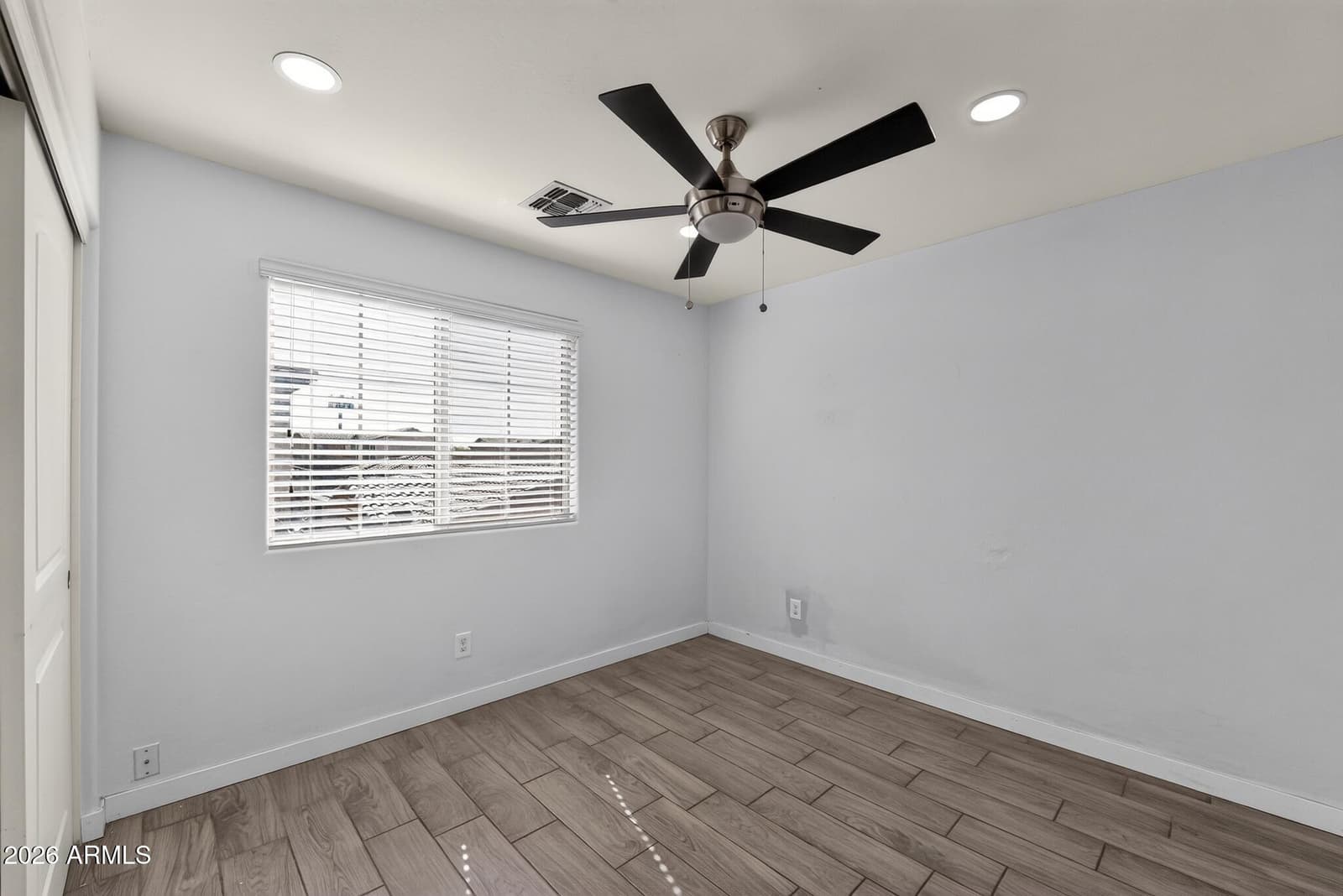 2015 N 77th Lane, Phoenix, AZ 85035 — photo 17 of 27
