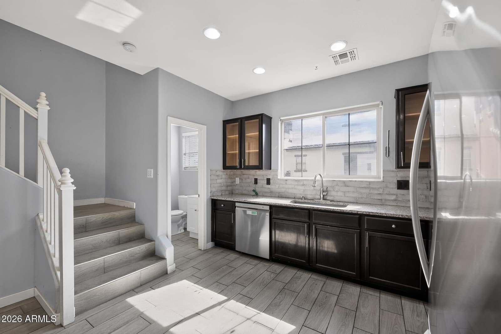 2015 N 77th Lane, Phoenix, AZ 85035 — photo 11 of 27