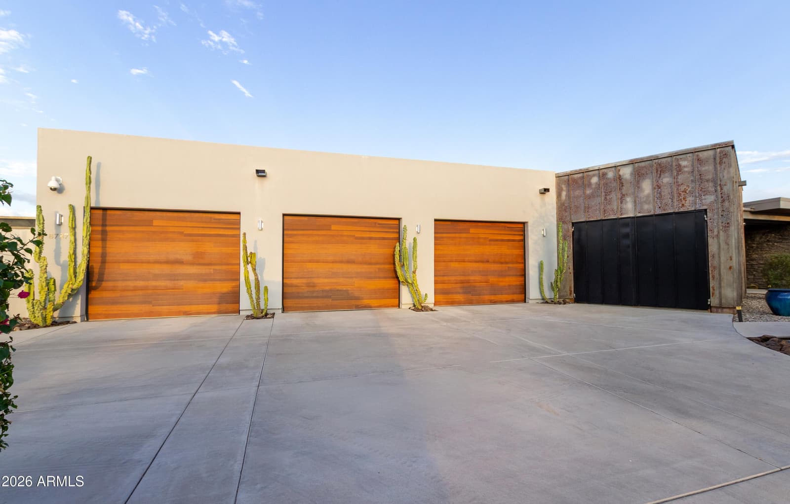 8787 E Whispering Wind Drive, Scottsdale, AZ 85255 — photo 1 of 54